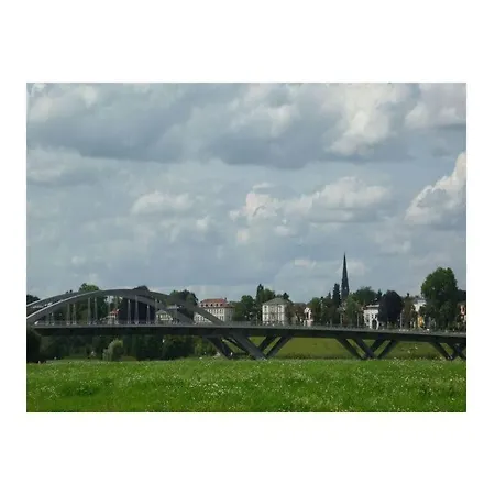 Elbwiesen 2 아파트 *